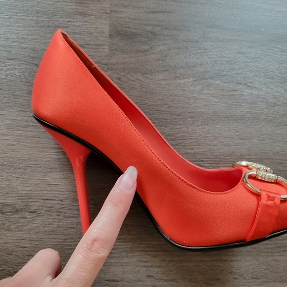 Gucci Orange Gold Horsebit Leather Peep Toe Heels Size 6 - Picture 12 of 13